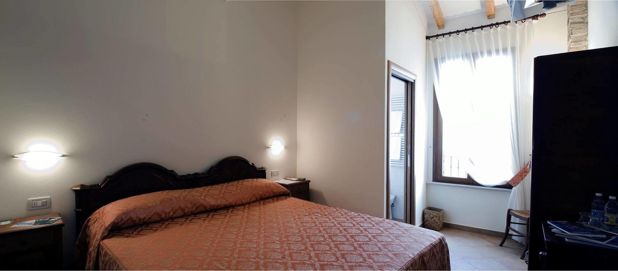 9 Muse Bed And Breakfast Canneto sull'Oglio Extérieur photo